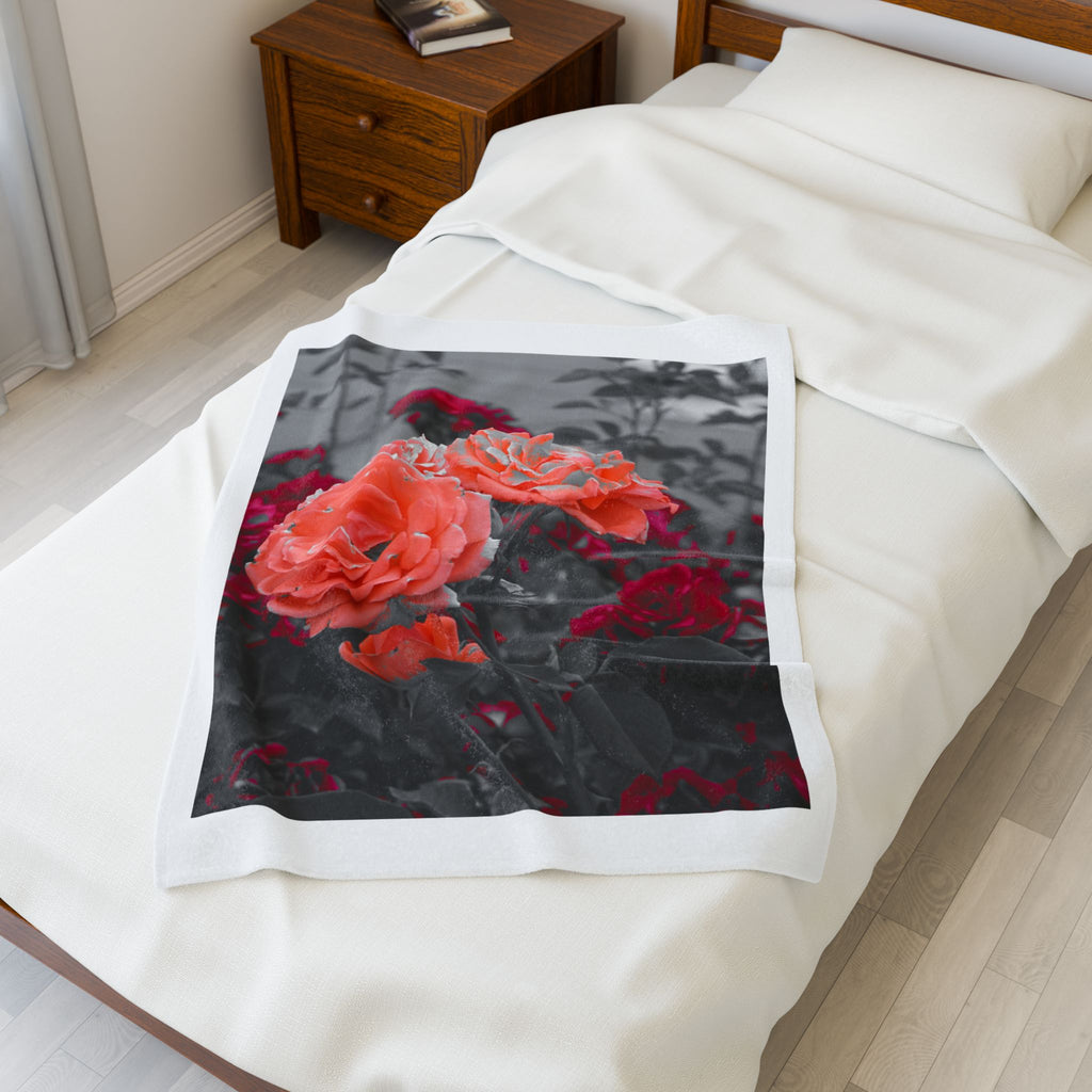 Coral Roses Velveteen Plush Blanket — Soft Floral Throw for Home, Gift for Her