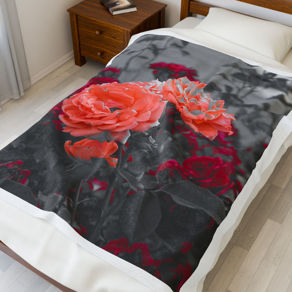 Coral Roses Velveteen Plush Blanket — Soft Floral Throw for Home, Gift for Her